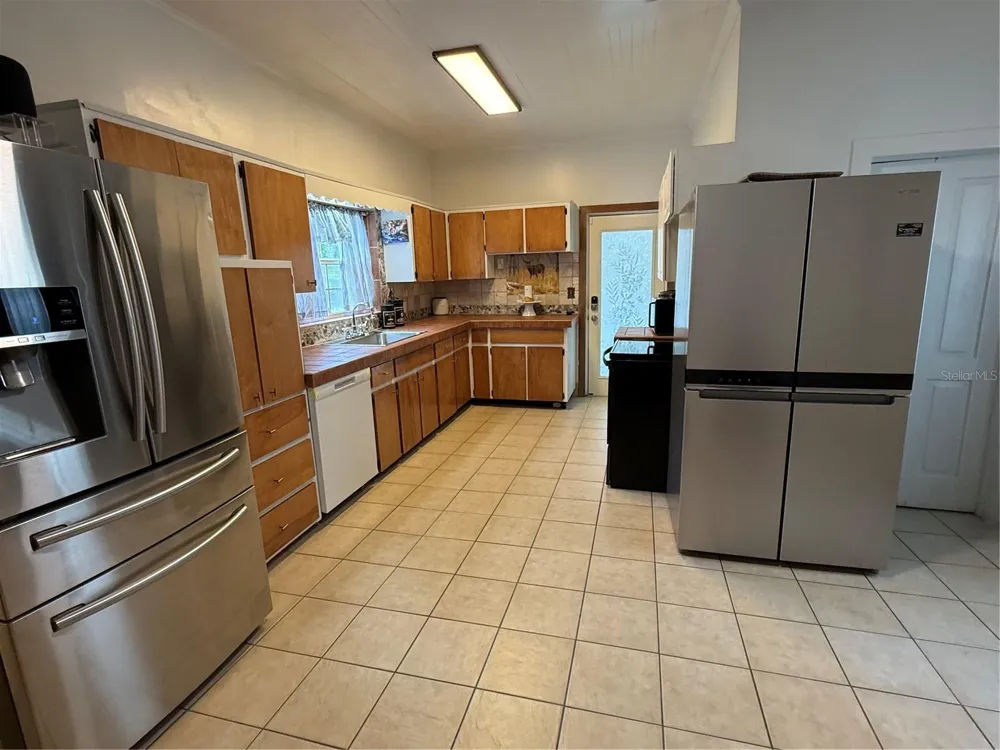 110 VOLUSIA AVENUE Pierson, FL 32180
