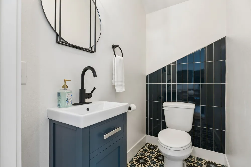 806 Philco Drive #2 Austin, TX 78745