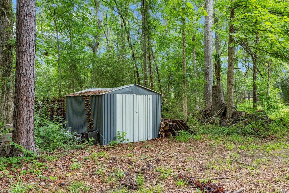 9660 Fostoria Road Cleveland, TX 77328