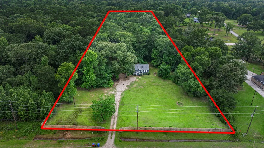 9660 Fostoria Road Cleveland, TX 77328