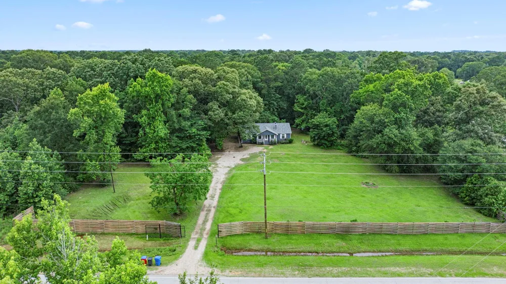9660 Fostoria Road Cleveland, TX 77328
