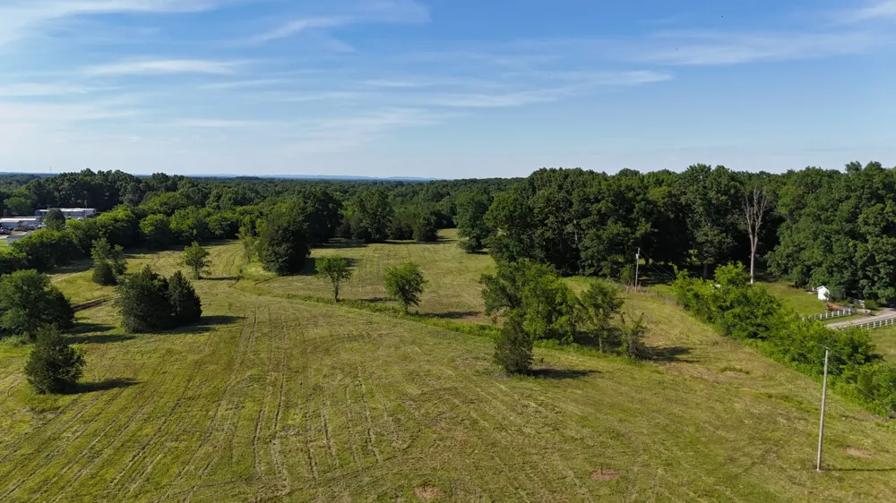 1988 Fayetteville Hwy Belfast, TN 37019