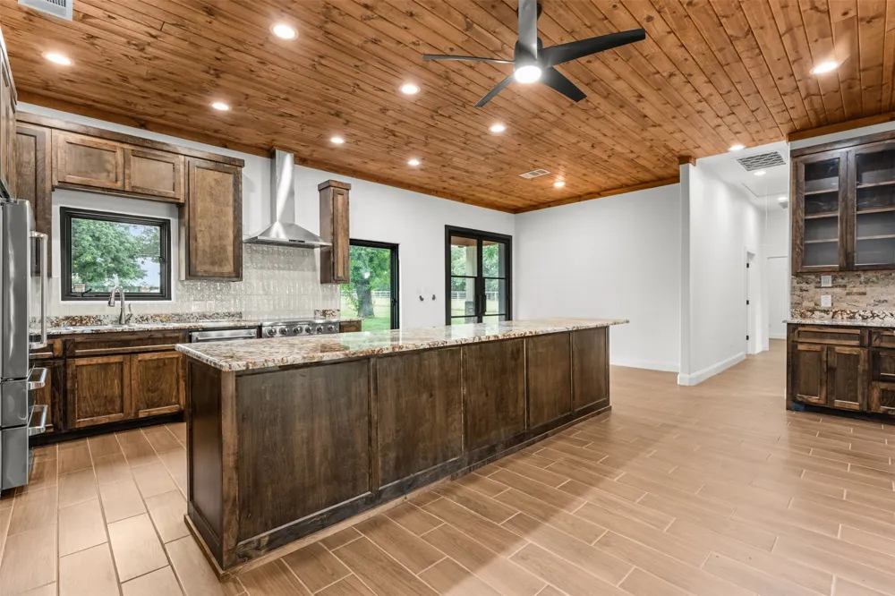 1215 E Stegall Road Robinson, TX 76706