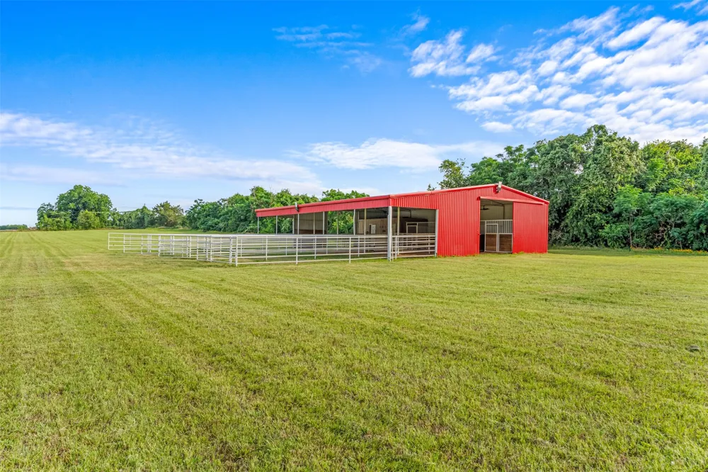 1215 E Stegall Road Robinson, TX 76706
