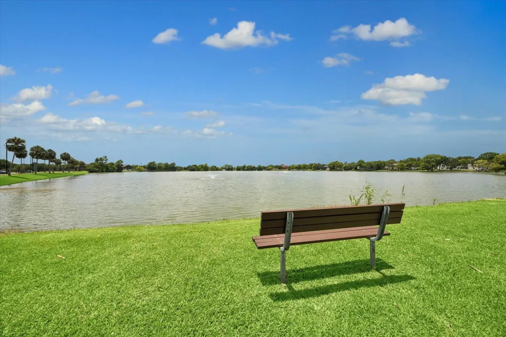 18743 Martinique Drive Nassau Bay, TX 77058