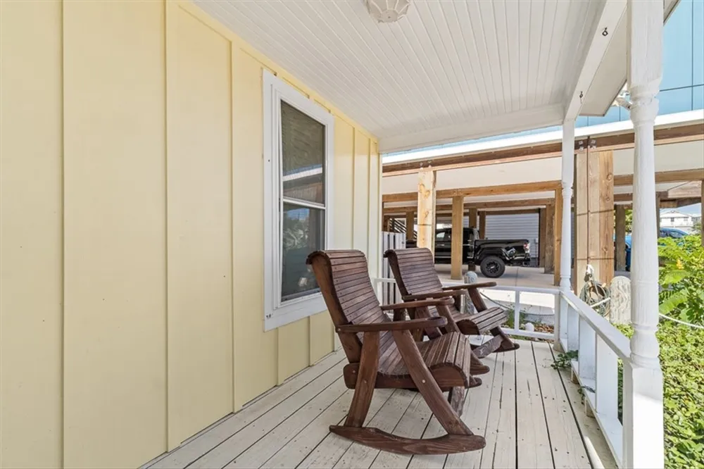 201 E Oaks Avenue Port Aransas, TX 78373