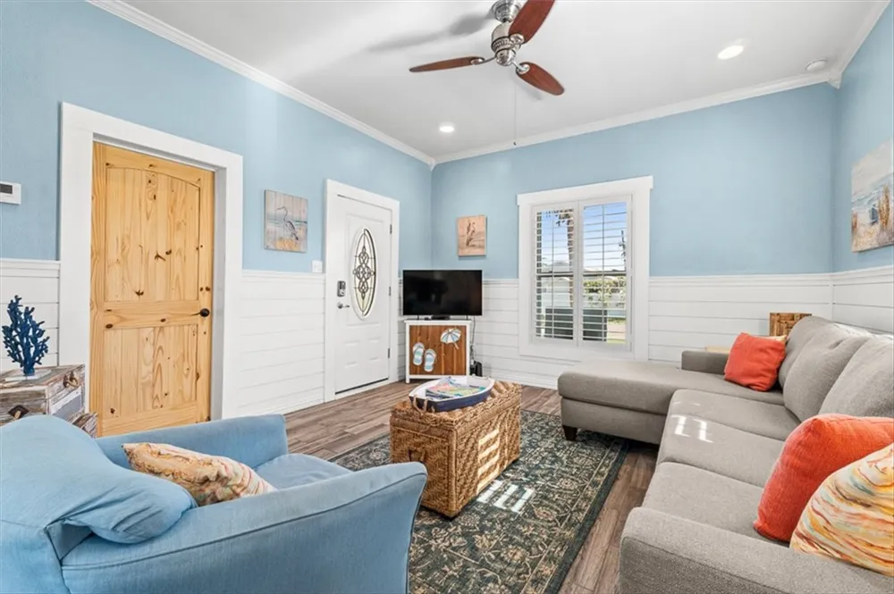 201 E Oaks Avenue Port Aransas, TX 78373