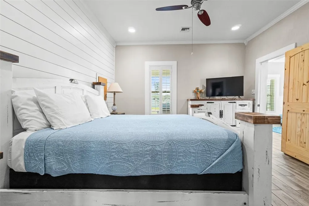 201 E Oaks Avenue Port Aransas, TX 78373