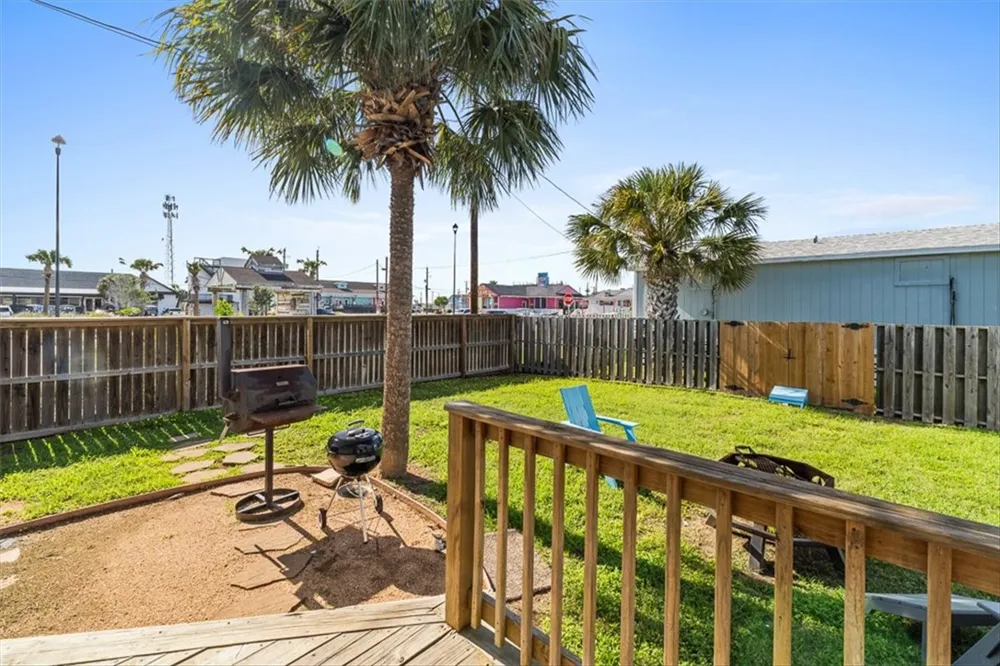 201 E Oaks Avenue Port Aransas, TX 78373