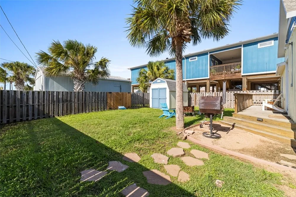 201 E Oaks Avenue Port Aransas, TX 78373