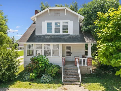 107 College Avenue