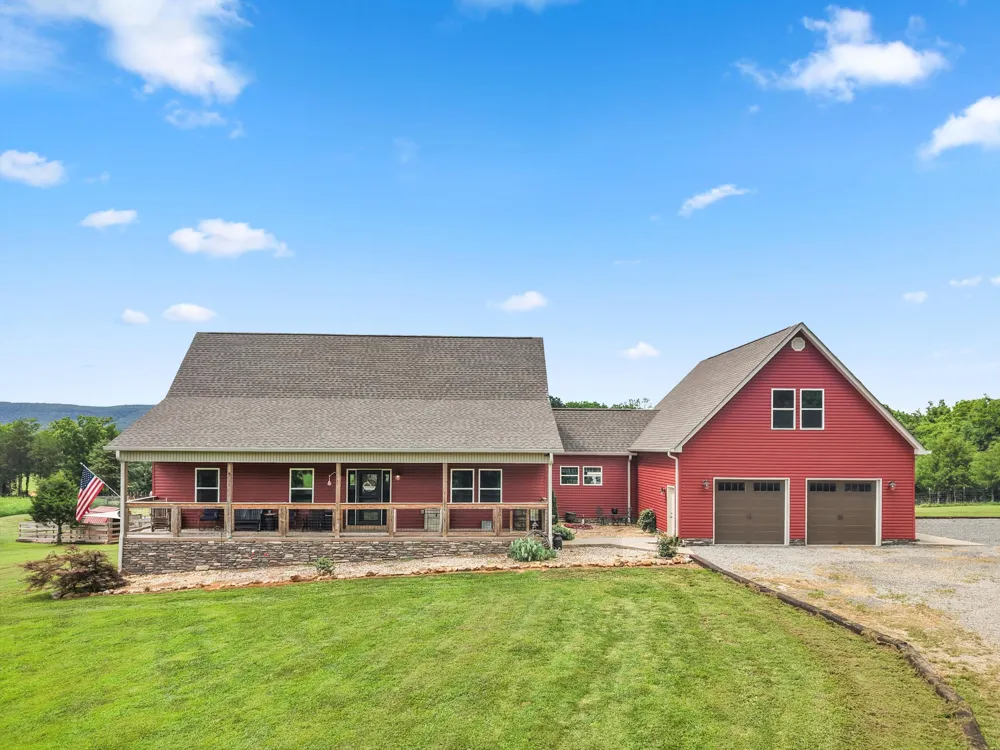 11869 E Valley Road Dunlap, TN 37327