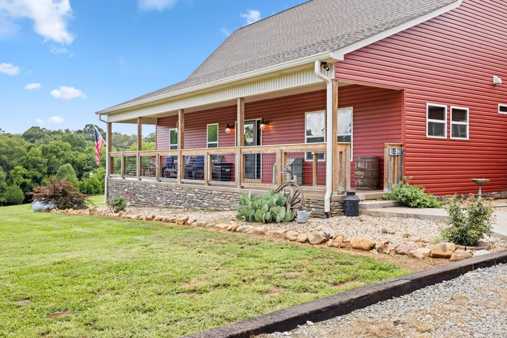 11869 E Valley Road Dunlap, TN 37327
