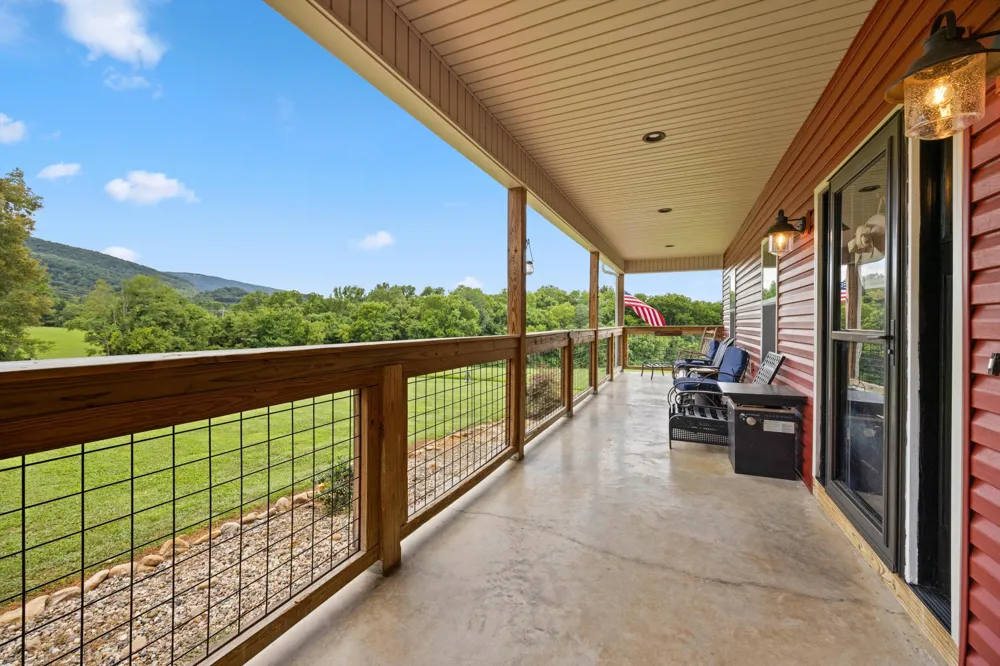 11869 E Valley Road Dunlap, TN 37327