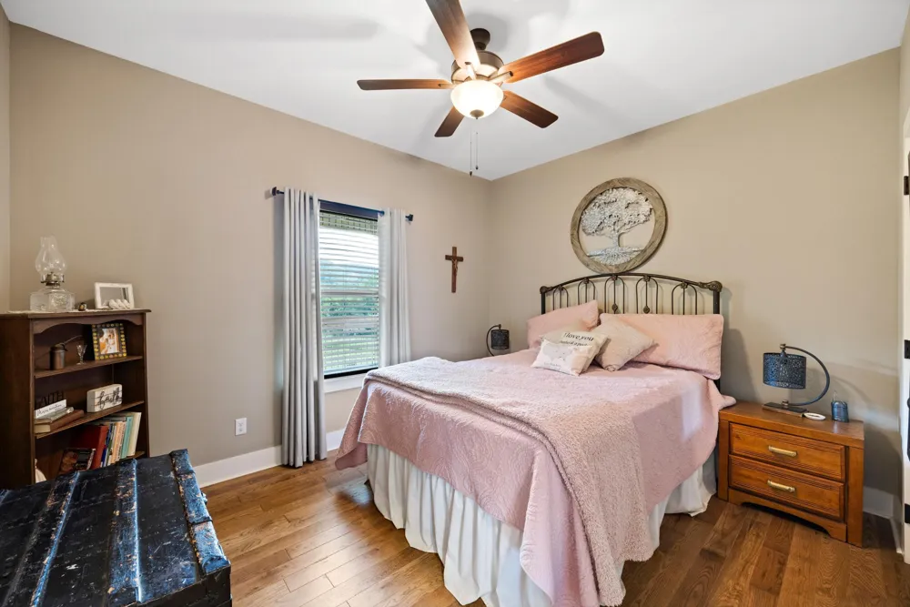 11869 E Valley Road Dunlap, TN 37327