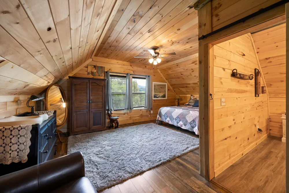 11869 E Valley Road Dunlap, TN 37327