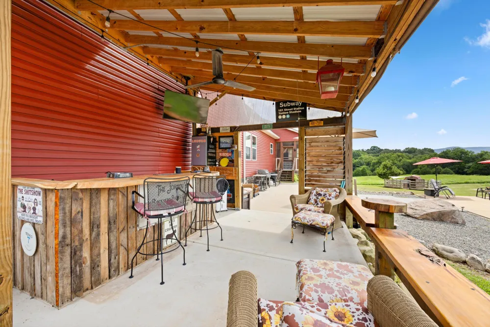 11869 E Valley Road Dunlap, TN 37327