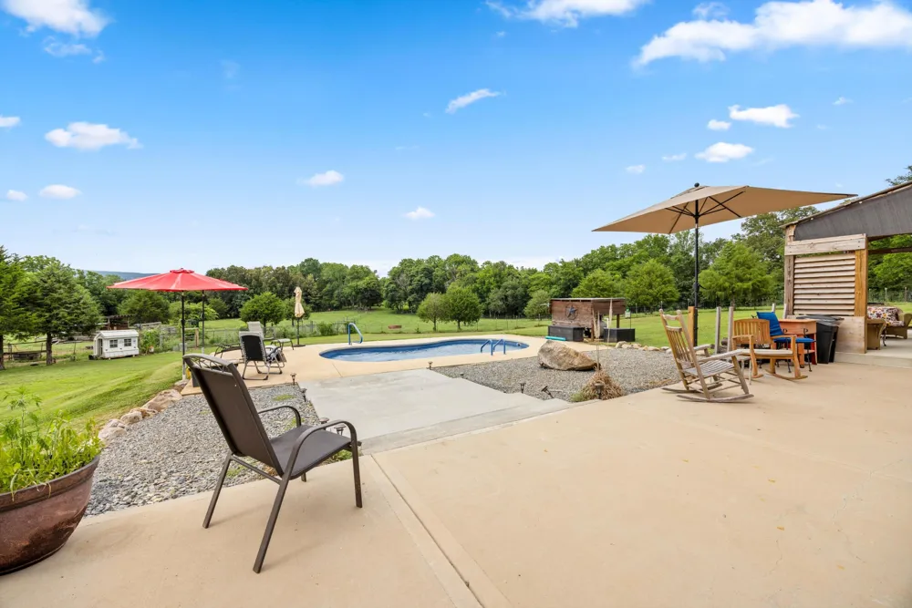 11869 E Valley Road Dunlap, TN 37327