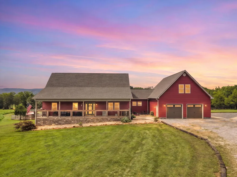 11869 E Valley Road Dunlap, TN 37327