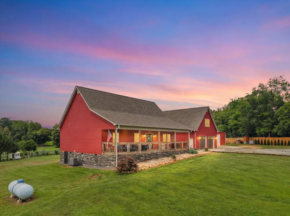 11869 E Valley Road Dunlap, TN 37327