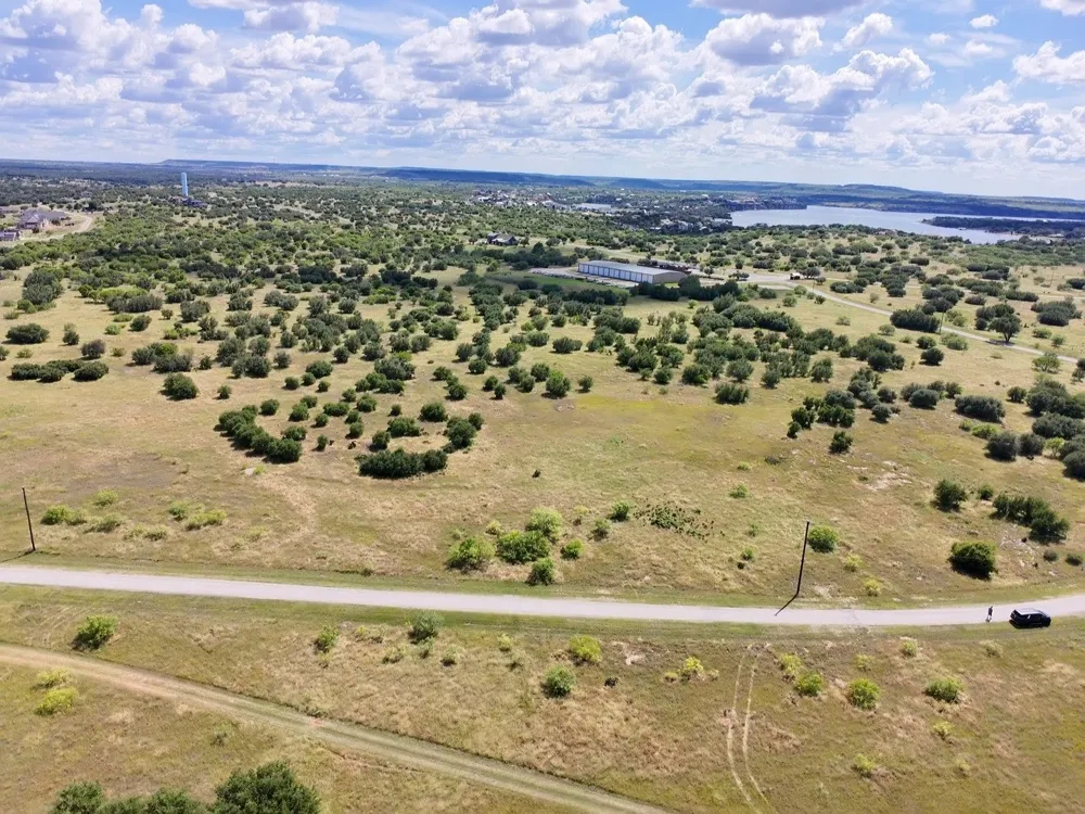 912 Mockingbird Bend Graford, TX 76449