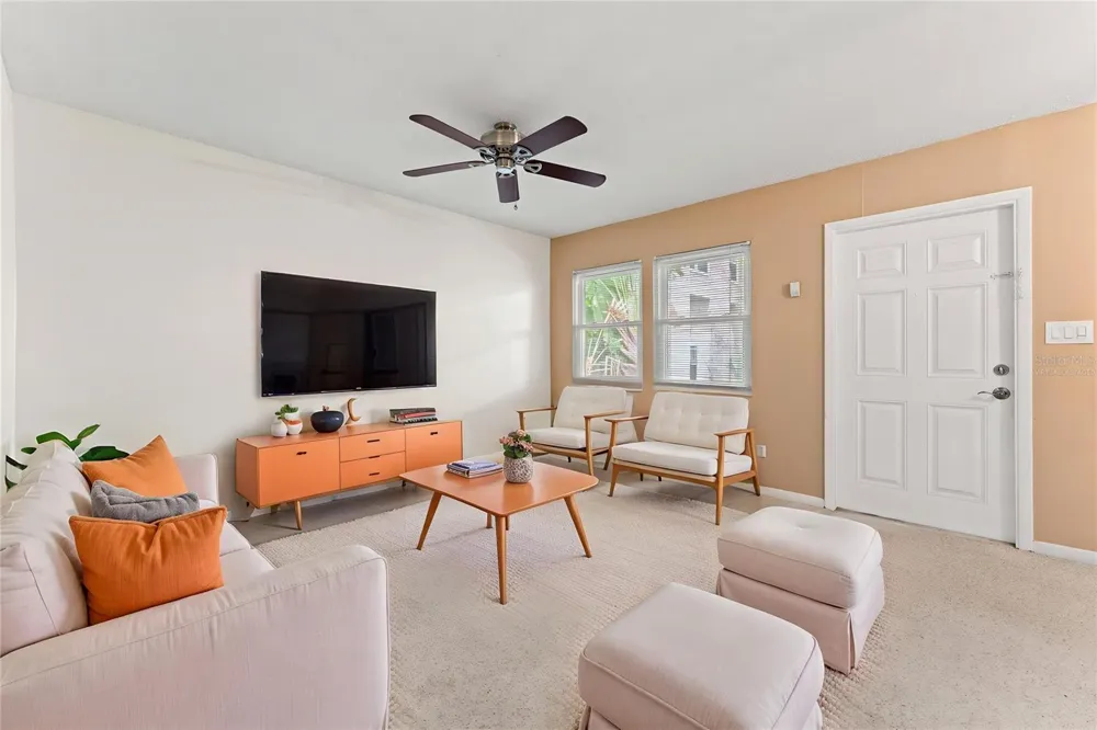 527 S LINCOLN AVENUE #A208 Tampa, FL 33609