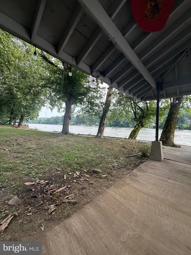 646 OLD DAM ROAD Front Royal, VA 22630