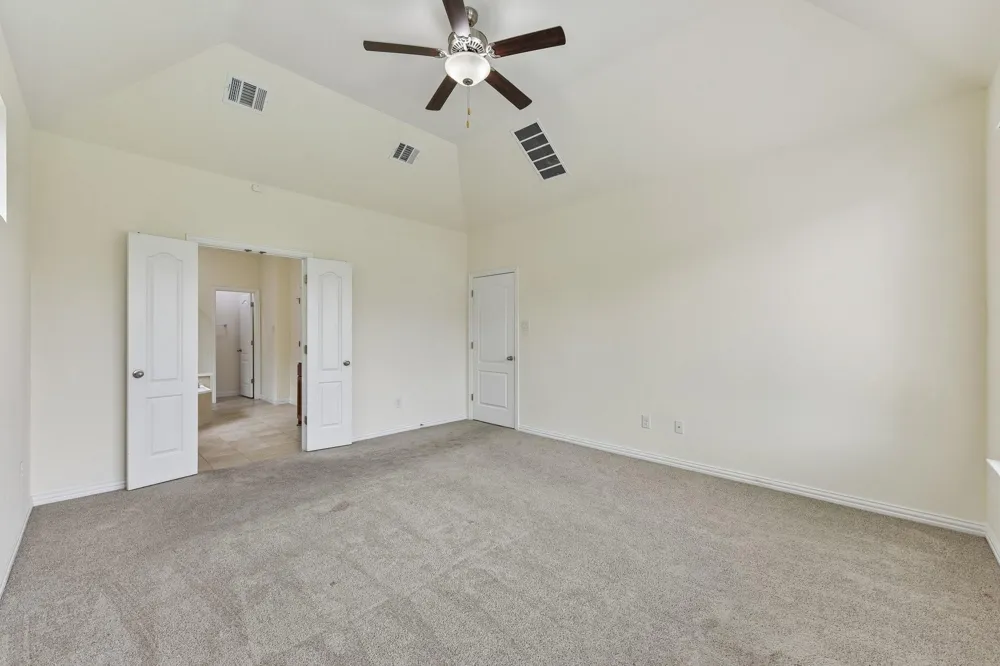 2404 Clear Pond View Leander, TX 78641