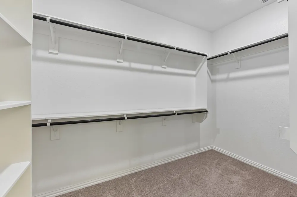 2404 Clear Pond View Leander, TX 78641
