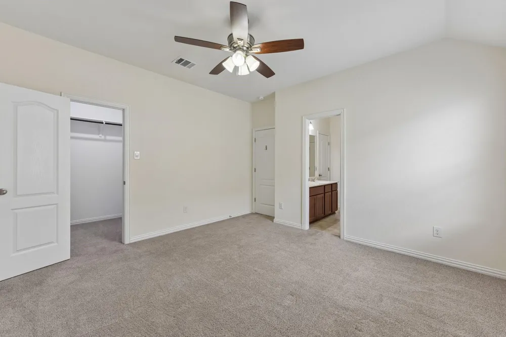 2404 Clear Pond View Leander, TX 78641