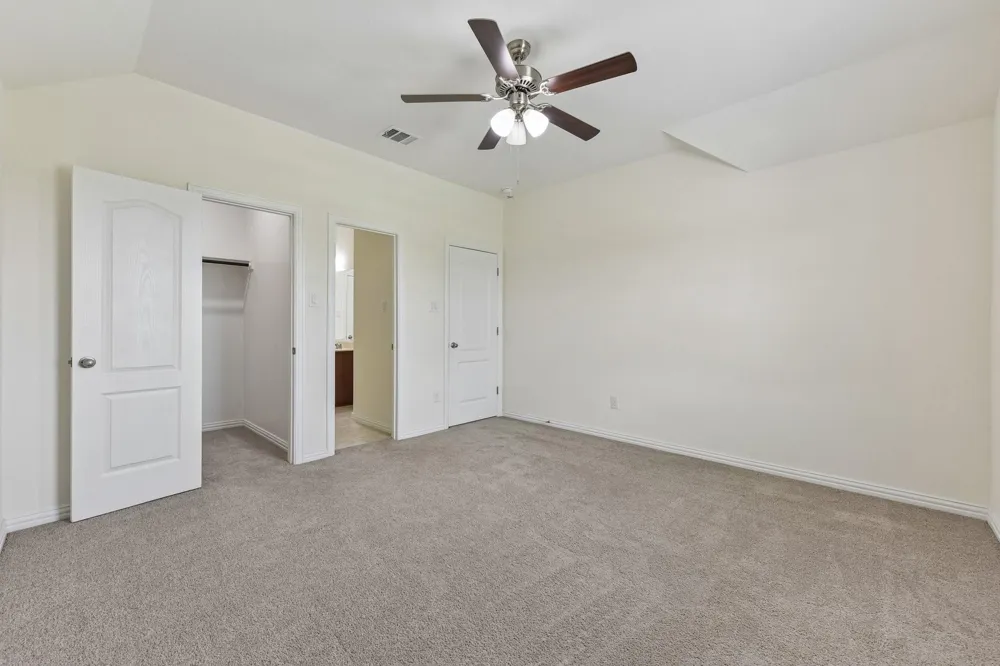 2404 Clear Pond View Leander, TX 78641