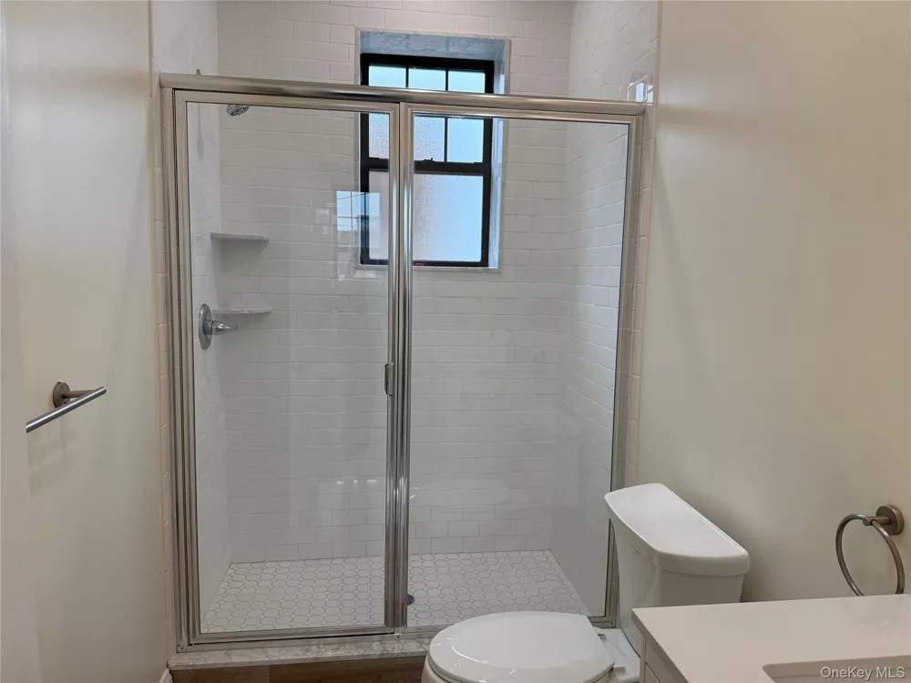162 2nd Street #4 Mineola, NY 11501