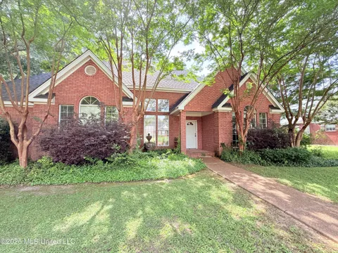 2465 Pryor Street