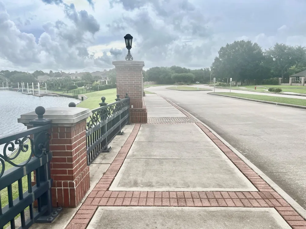 308 Pinnacle Cove Court League City, TX 77573