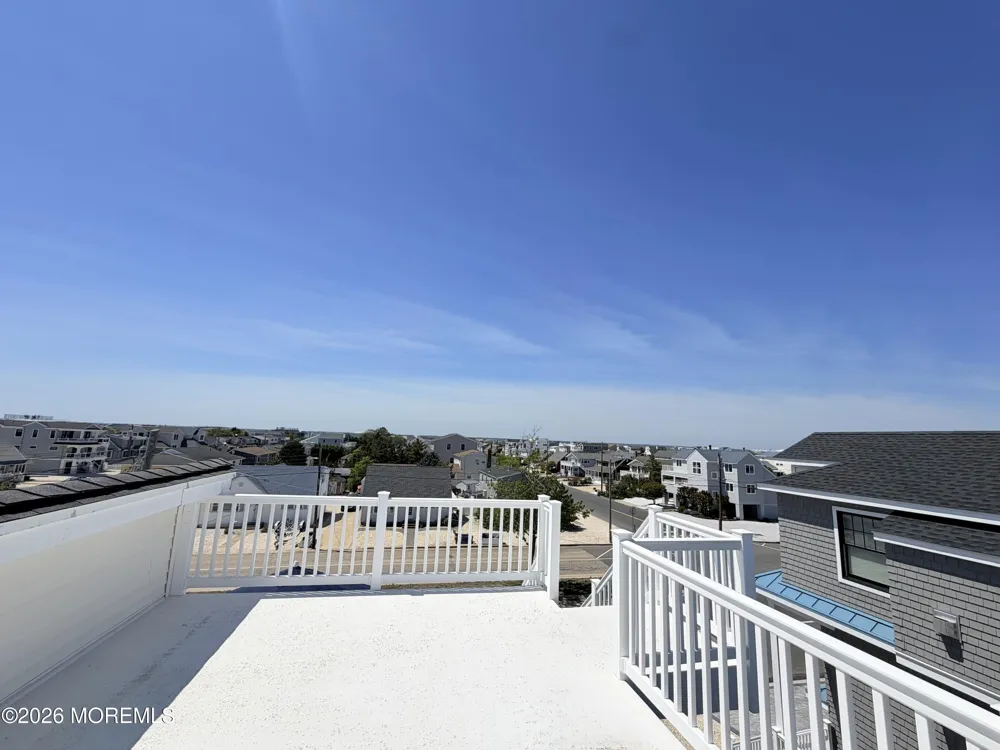 212 Barnegat Avenue Surf City, NJ 08008