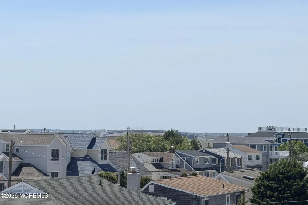 212 Barnegat Avenue Surf City, NJ 08008