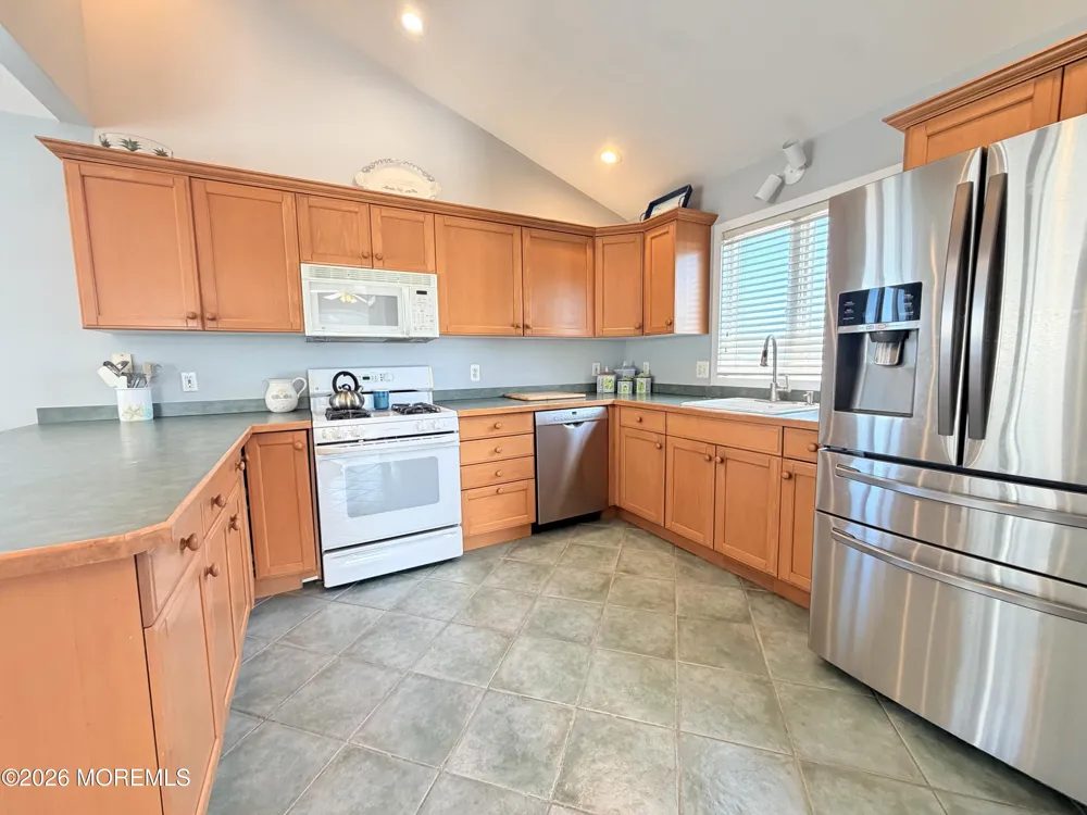 212 Barnegat Avenue Surf City, NJ 08008