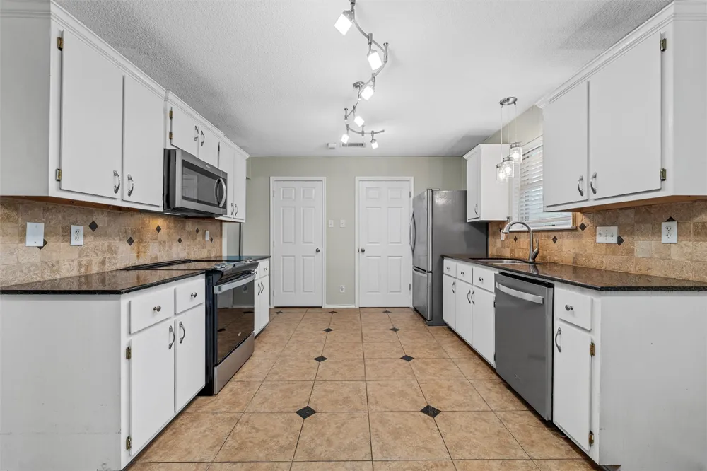 4602 Stonehaven Drive Temple, TX 76502