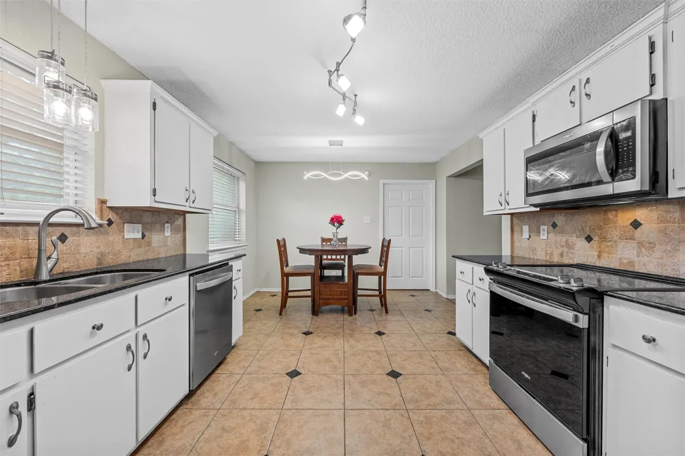 4602 Stonehaven Drive Temple, TX 76502