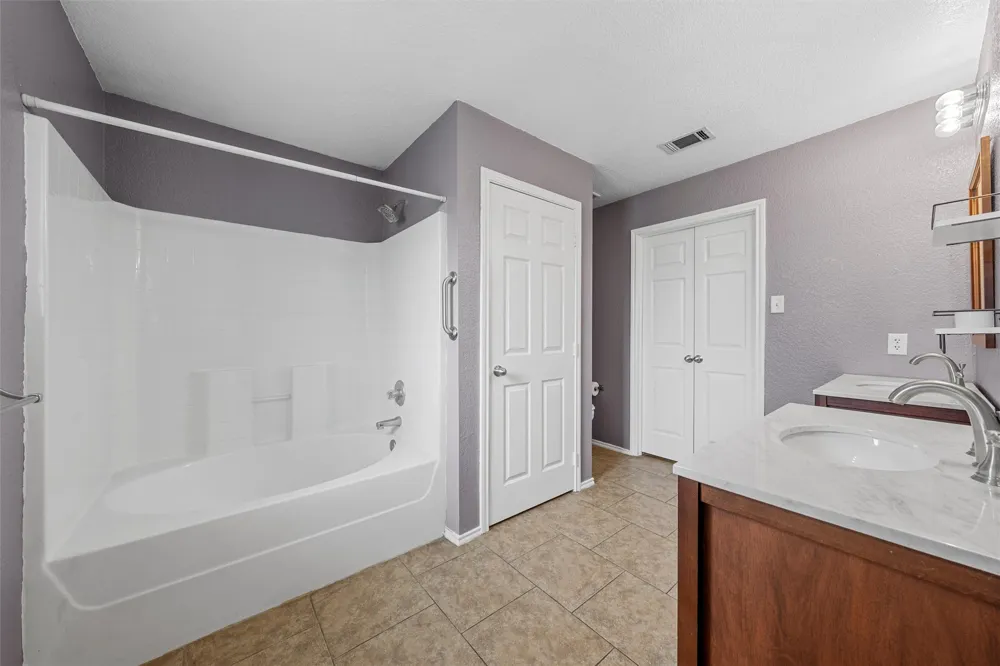 4602 Stonehaven Drive Temple, TX 76502