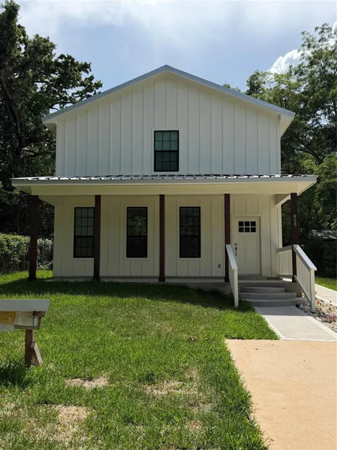 408 Mary Avenue