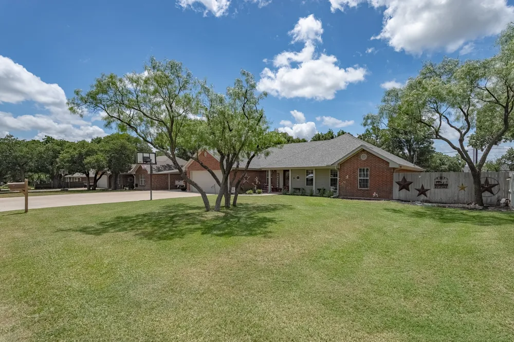 1113 Devin Drive Clyde, TX 79510