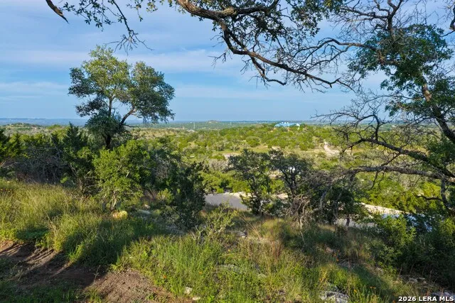 FAR HILLS RANCH 152 Jungfrau Hill Rd. Comfort, TX 78013