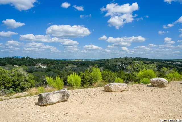 FAR HILLS RANCH 152 Jungfrau Hill Rd. Comfort, TX 78013