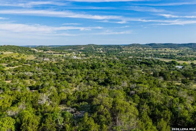 FAR HILLS RANCH 152 Jungfrau Hill Rd. Comfort, TX 78013