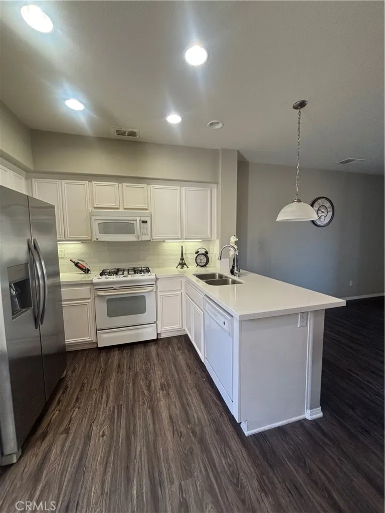 824 Coriander #504 Hemet, CA 92545