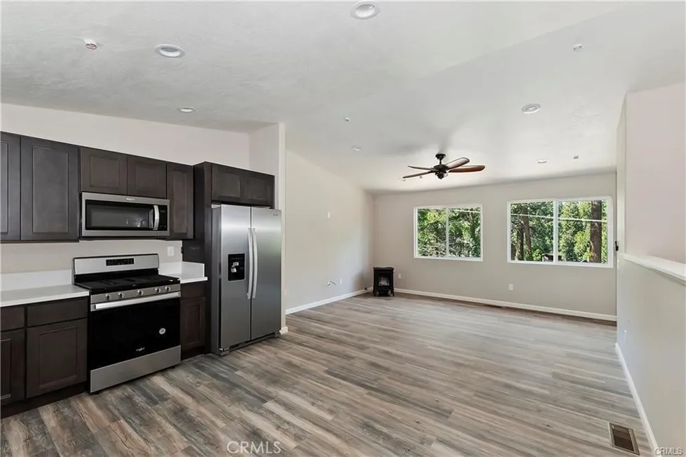 23511 Lake Dr Crestline, CA 92325
