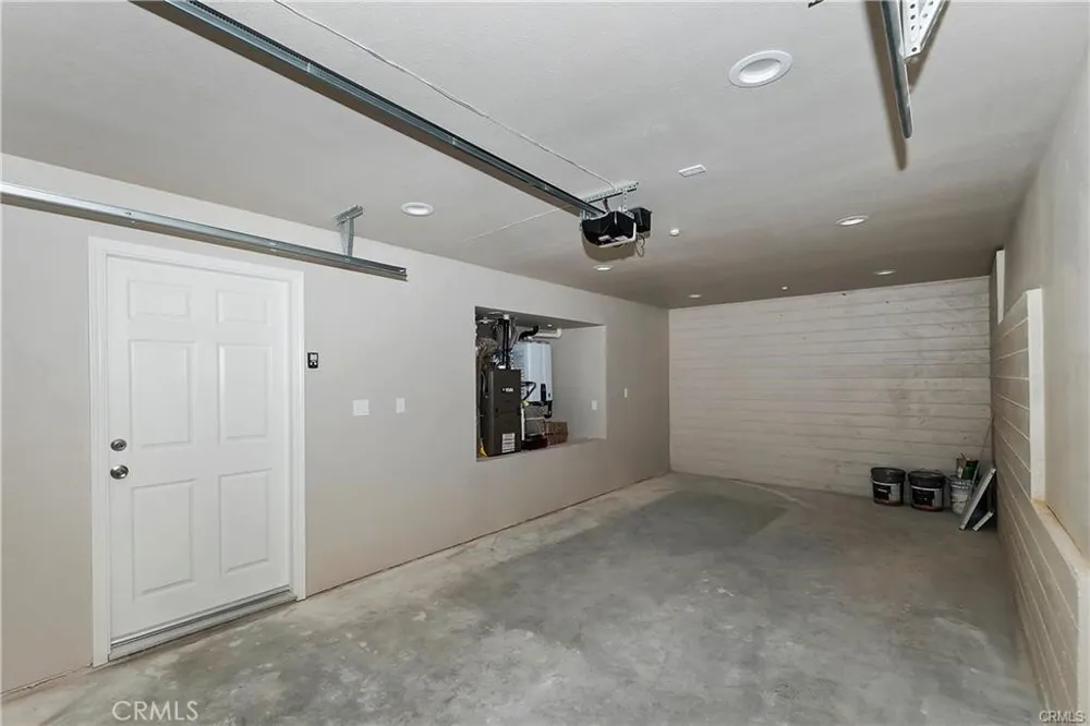 23511 Lake Dr Crestline, CA 92325