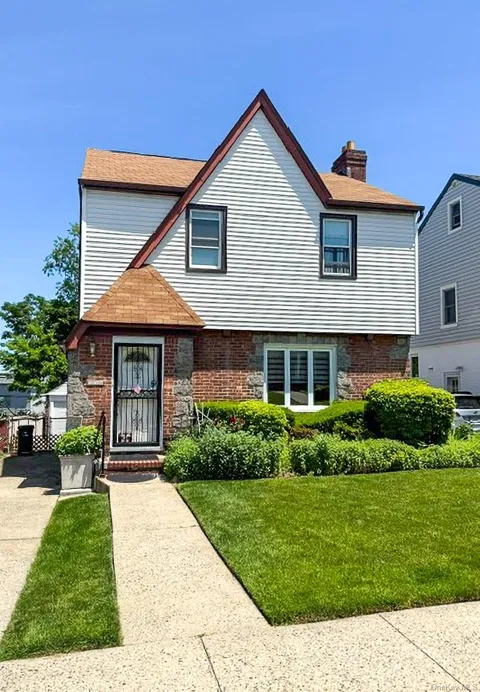 15-17 146th Street