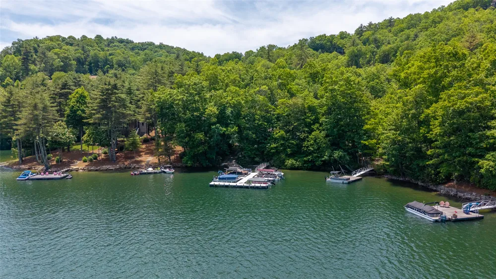 33 Summer Hill Road Cullowhee, NC 28723